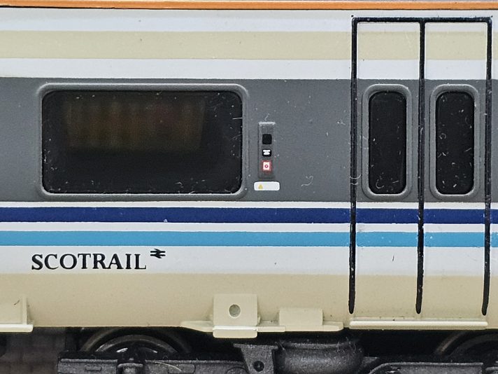 1000049921